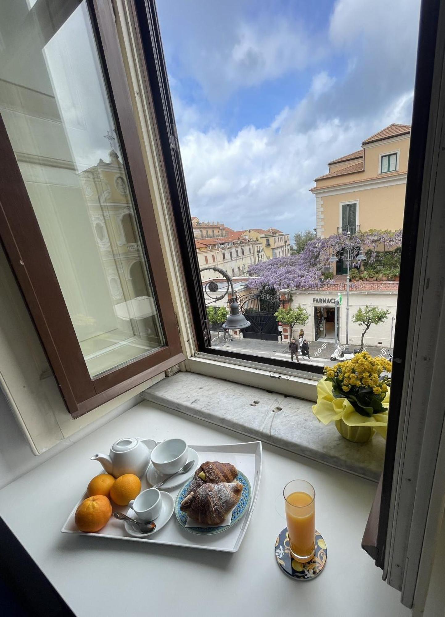 Ambasciata Sorrento Relais Bed & Breakfast Bagian luar foto